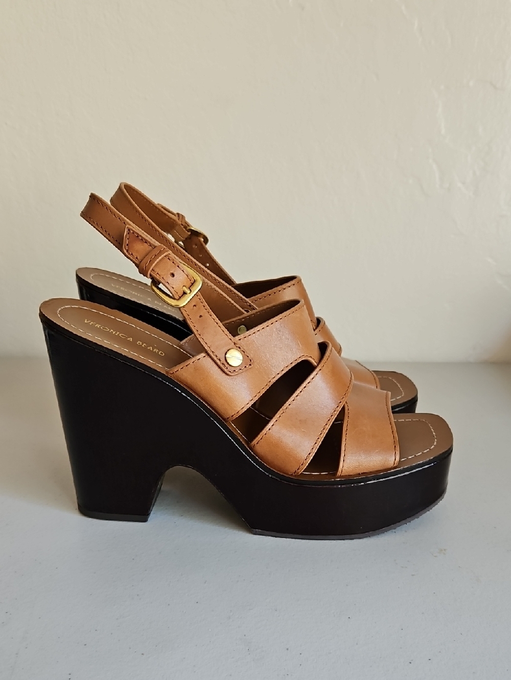 VERONICA BEARD Peony Leather Platform Sandals - New